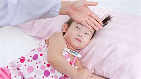 5 Senyales Na Ang Lagnat Ng Iyong Anak Ay Kailangan Agad .